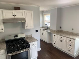 27 Clarendon Ave FLOOR 3, Lynn, MA 01902