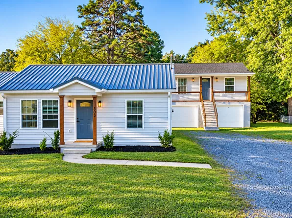 305 Sunset Dr NW, Cleveland, TN 37312