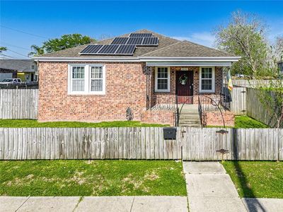 2004 Louisa St, New Orleans, LA, 70117