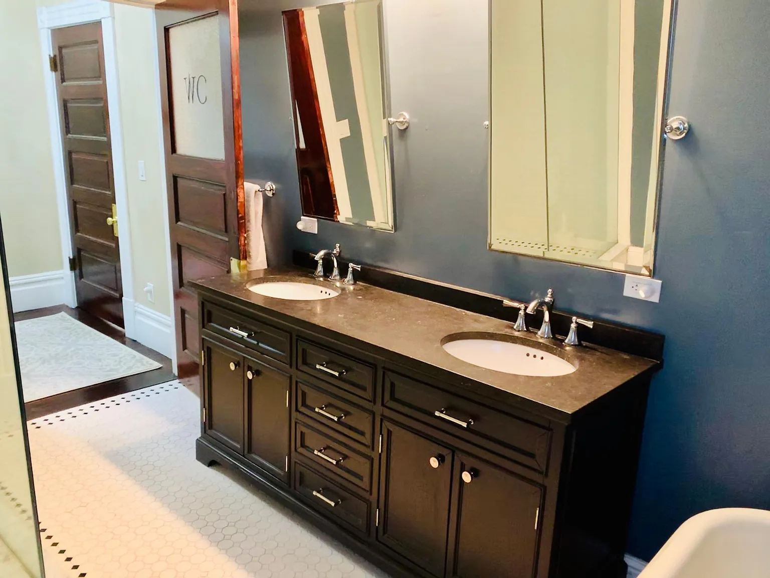 1 bed, 850 sqft, $2,250 — Photo 4