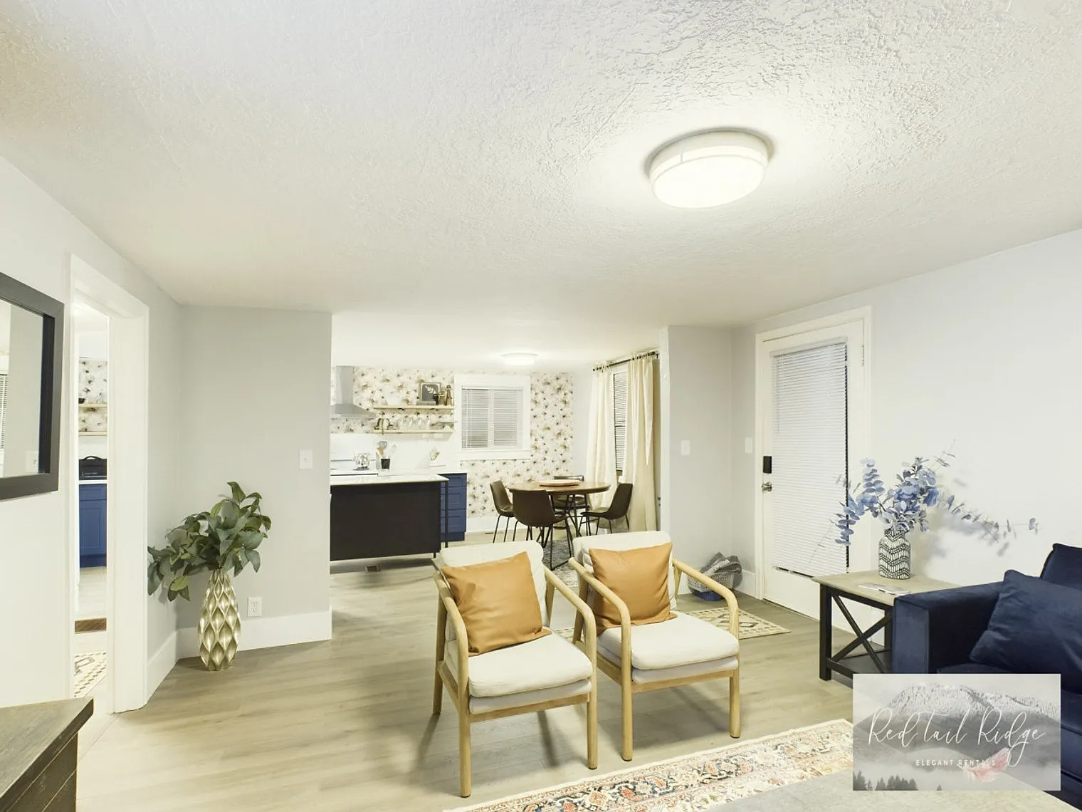 3 bed, 2.0 bath, 1291 sqft, $8,096 — Photo 3