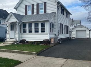 21 Duke St, Ludlow, MA 01056