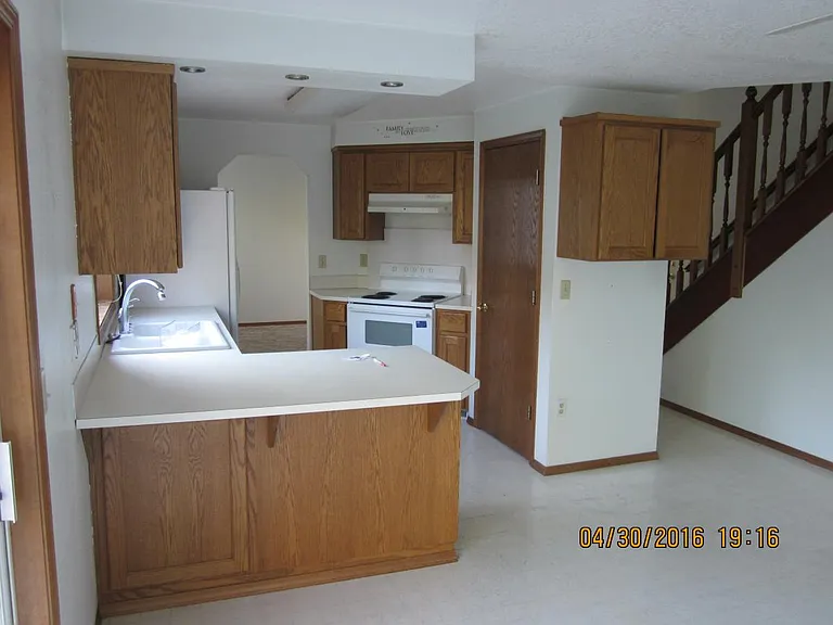 209 Mission Dr — Photo 7