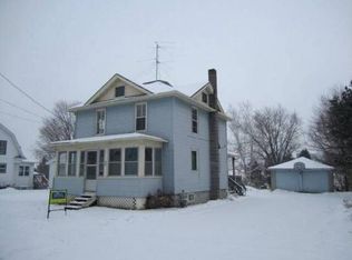 303 Lincoln Ave, Reeseville, WI 53579