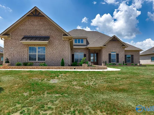 13775 Front 9 Dr, Athens, AL 35611