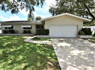 2083 Ridgelane Rd, Clearwater, FL 33755