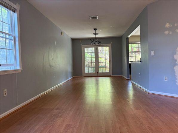 15 Lamplight Street, Beacon, NY 12508