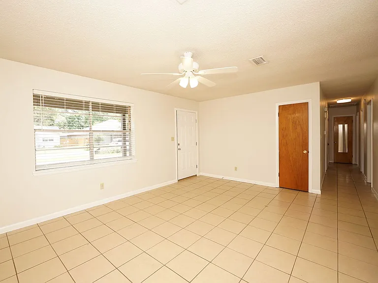 260 Glenview Ave — Photo 11