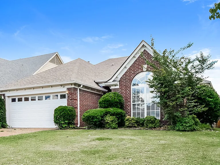 305 Dogwood Spring Dr — Photo 4