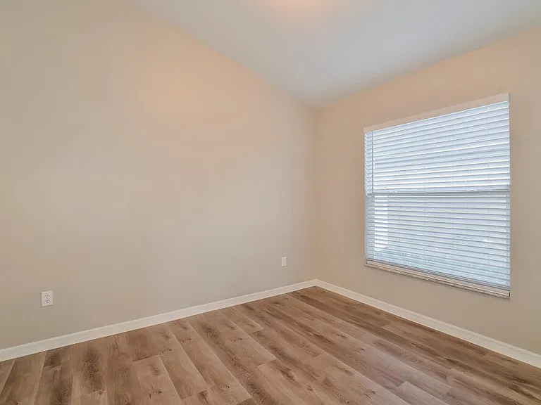 935 Brightview Dr — Photo 13