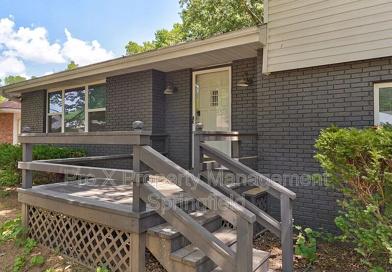 3332 S Southlyn Pl — Photo 3