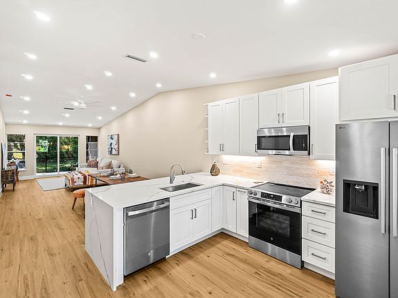 3rd image of 18563 Egret Way