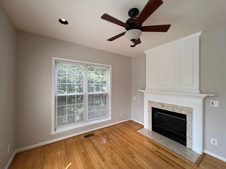 4091 Oak Village Ldg — Photo 13