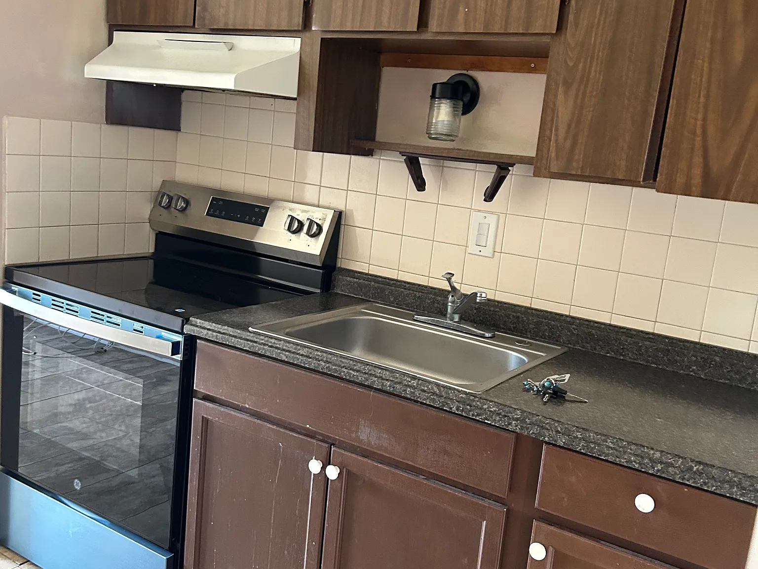 1 bed, 500 sqft, $825 — Photo 2