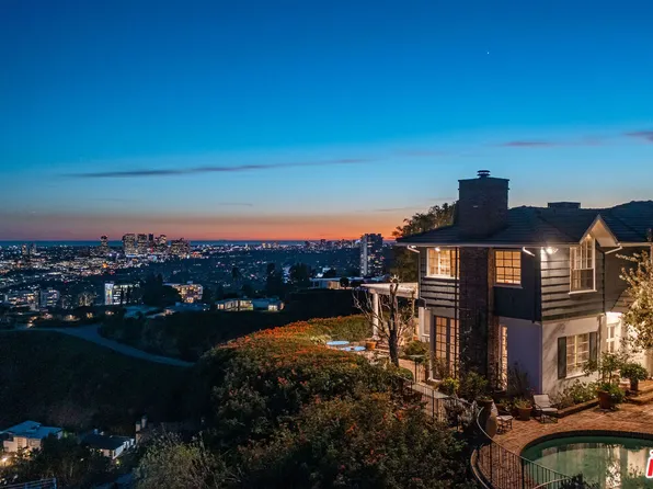 8900 Evanview Dr, Los Angeles, CA 90069