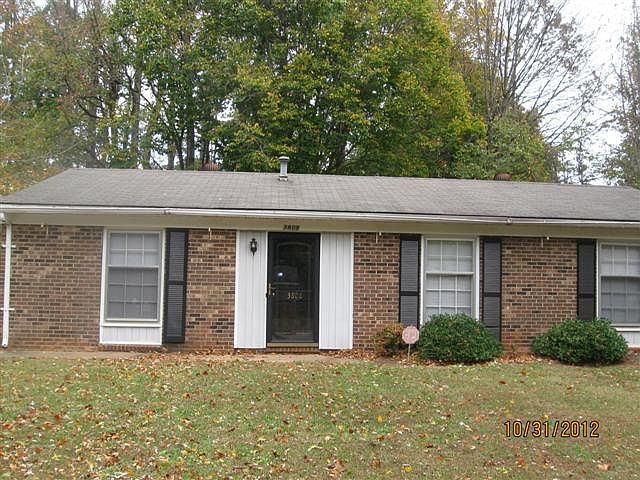 2nd image of 3808 Ludwick Ln