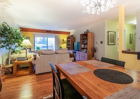 5th image of 5019 Mulford St APT 203
