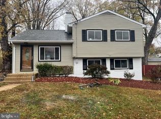 13213 Hill Ct, Woodbridge, VA 22191