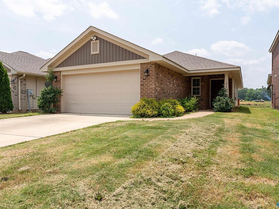 1st image of 200 Bermuda Lakes Dr
