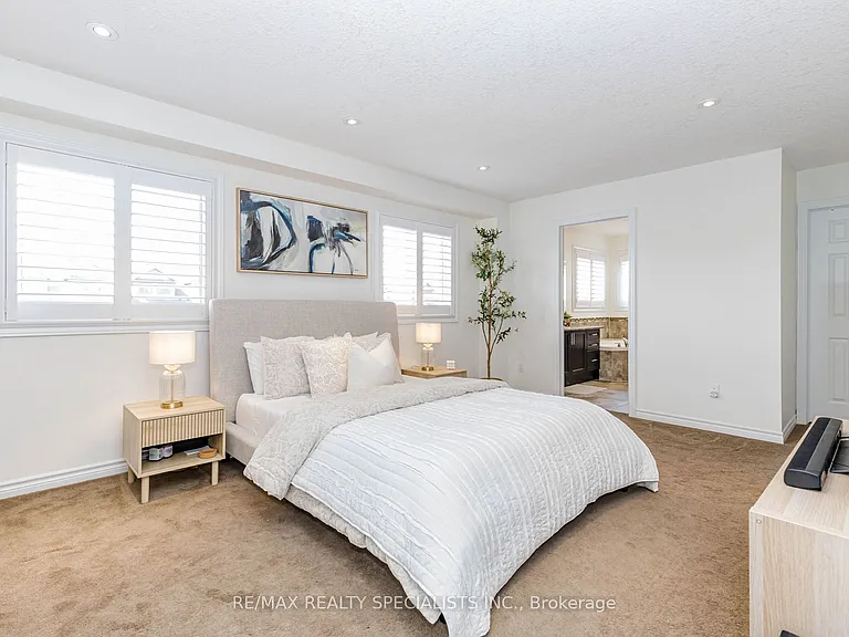 117 Norma Cres #MAIN UPPER — Photo 18
