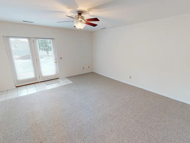 Muirfield Apartments — Photo 31