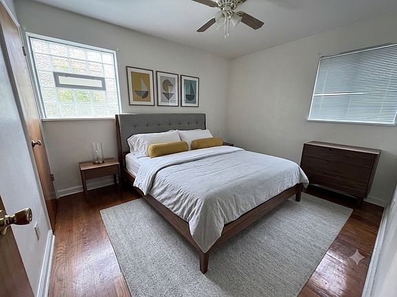 5th image of 201 Northwood Ave APT 2