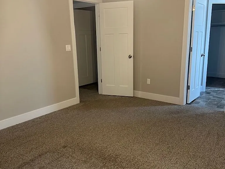 1601 Quartz Dr #D — Photo 36