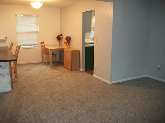4th image of 3020 High Orchard Dr