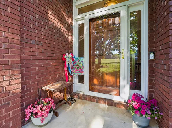 46 Deerfield Ct, McMinnville, TN 37110