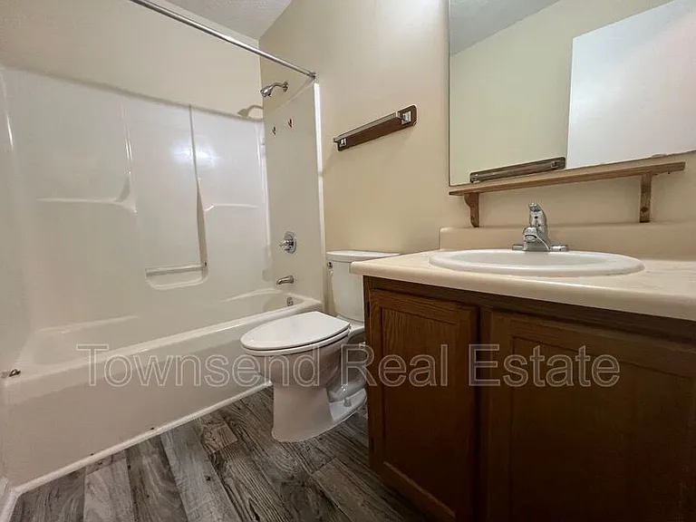 5038 Linton Hall Rd — Photo 7