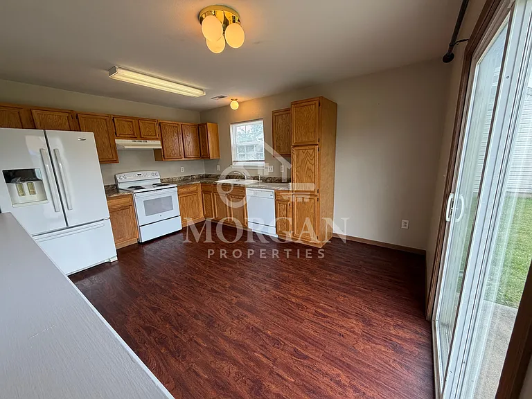 1216 Wolf Run Ct — Photo 3
