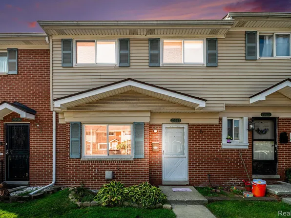 25634 Lexington Ln, Roseville, MI 48066