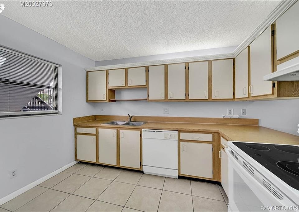 1st image of 1271 SE Parkview Pl APT H6