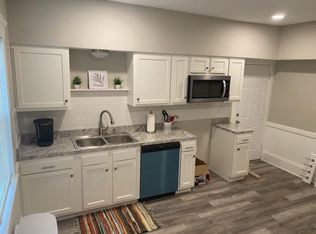 10610 Lee Ave, Cleveland, OH 44106