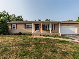 89 Hillside Dr, North Providence, RI 02911