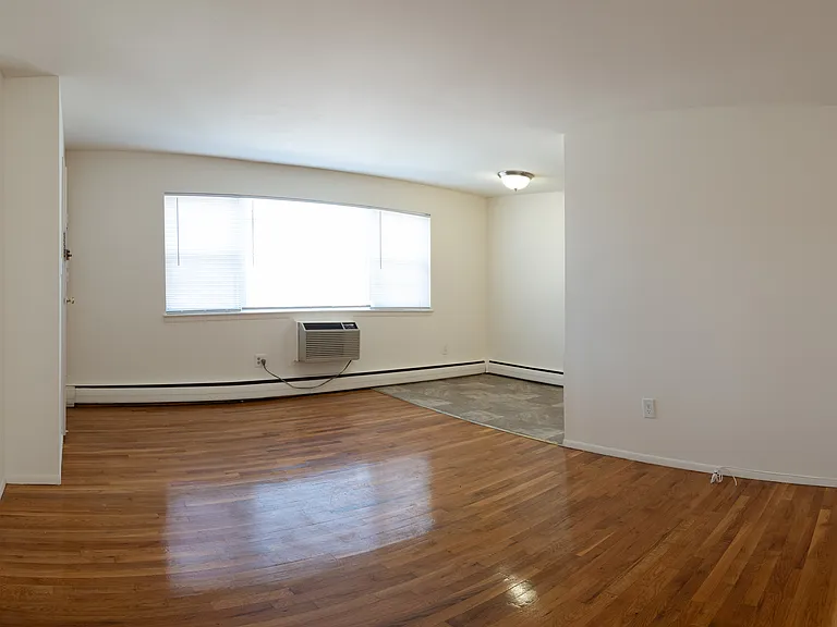 Oak Terrace — Photo 16