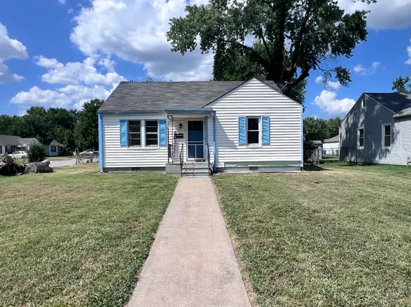 1731 Hillcrest Drive, Carthage, MO 64836