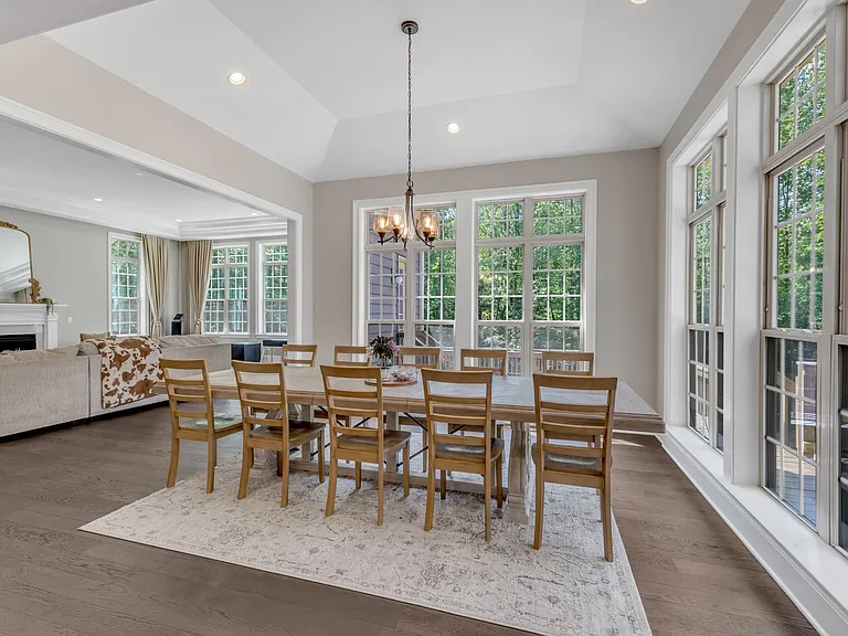 7304 Hasentree Club Dr — Photo 20
