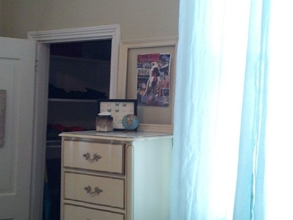 Lots of natural light in both bedrooms