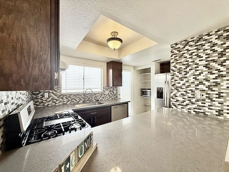 34071 Denise Way — Photo 7