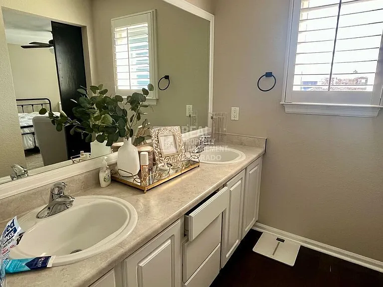 4057 Mesa Meadows Ct — Photo 20