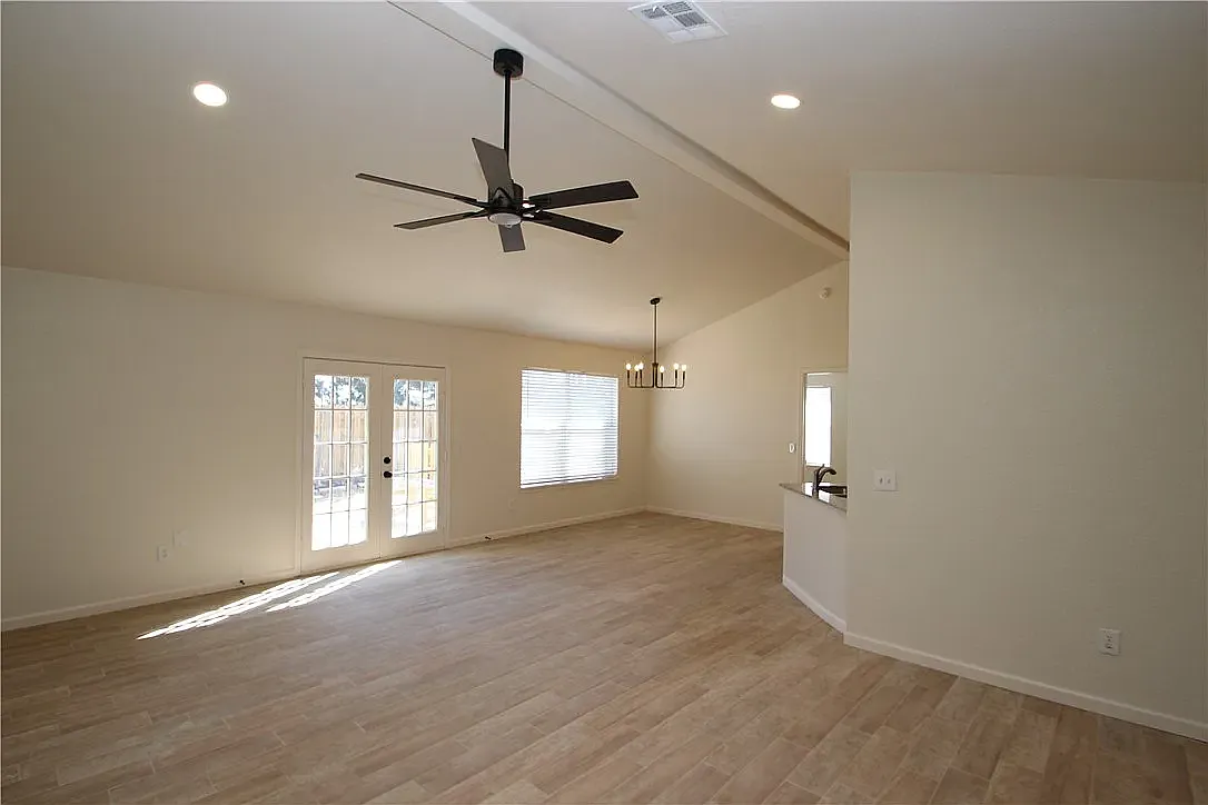 Building Photo - 1601 SE Audry Ln