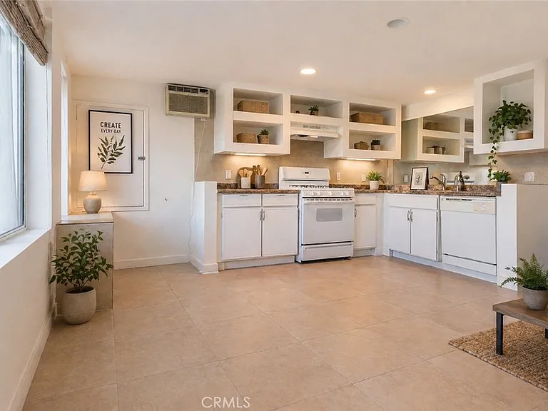 5226 Medina Rd — Photo 29