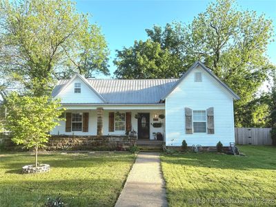 212 NE 2nd St, Wagoner, OK, 74467