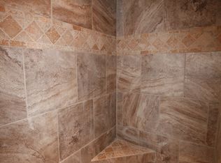 320 Stornaway Dr, Jackson, TN 38305