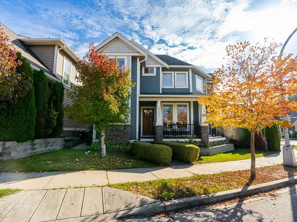 14702 32a Ave, Surrey, BC V4P 1Z8