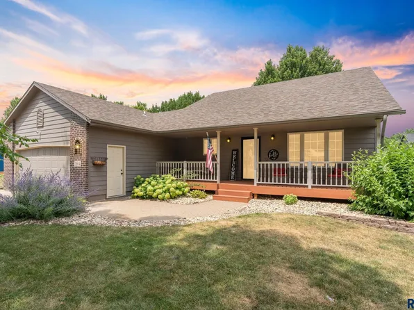 5804 W 53rd St, Sioux Falls, SD 57106