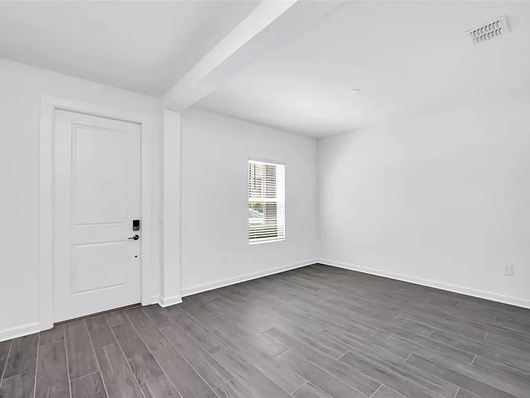 5768 Stephens Rd — Photo 4