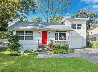 18638 W Wright Rd, Grayslake, IL 60030