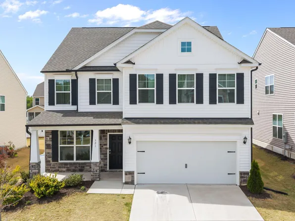 521 Glenwyck Ct, Fuquay Varina, NC 27526